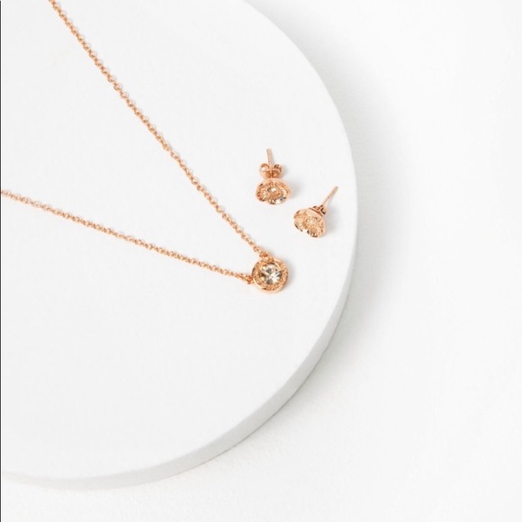 🆕Coach Earring and Necklace Set in Rose Gold Plated Brass - Picture 6 of 8